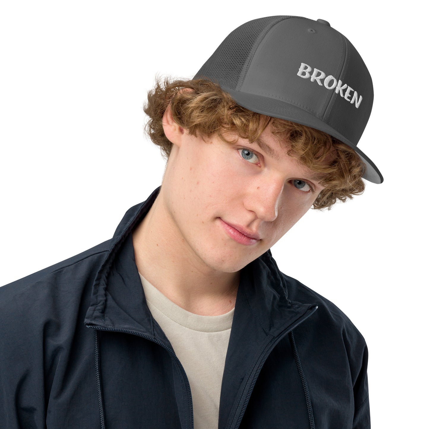 Broken - Closed-back trucker cap