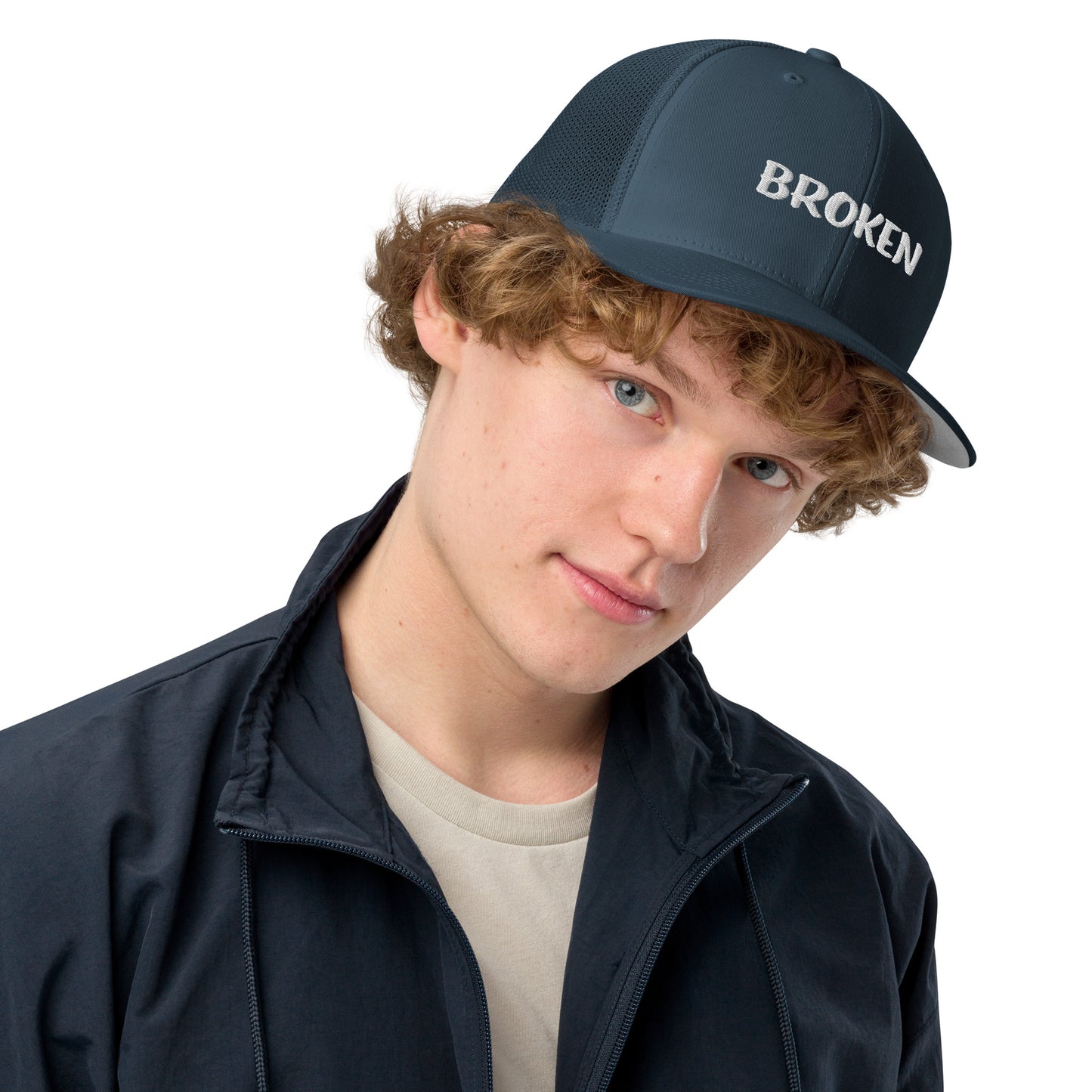 Broken - Closed-back trucker cap